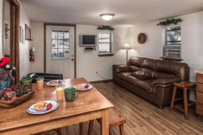 Beary Comfy Cabin